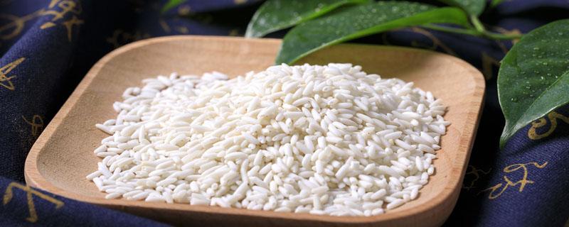 糯米不加水直接隔水蒸多长时间熟 糯米没熟吃了会怎么样