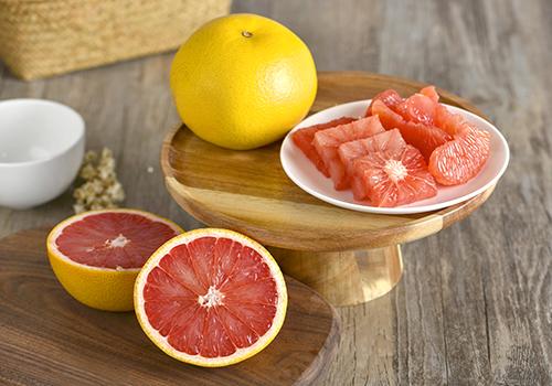 柚子皮和什么煮能止咳 柚子皮蜂蜜煮水止咳吗