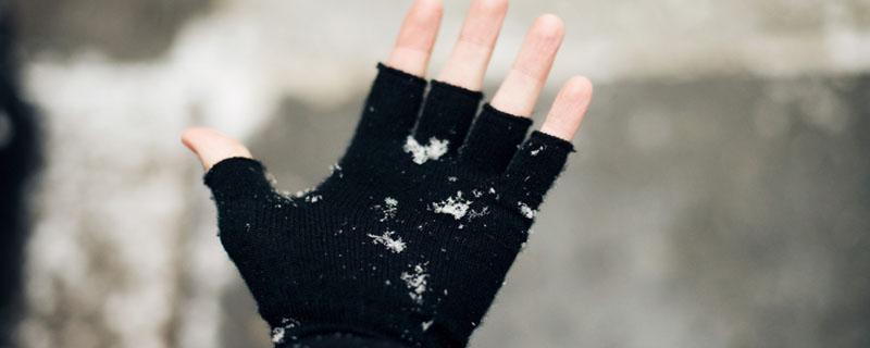 脚的冻疮是怎么形成的 长冻疮了应该注意什么