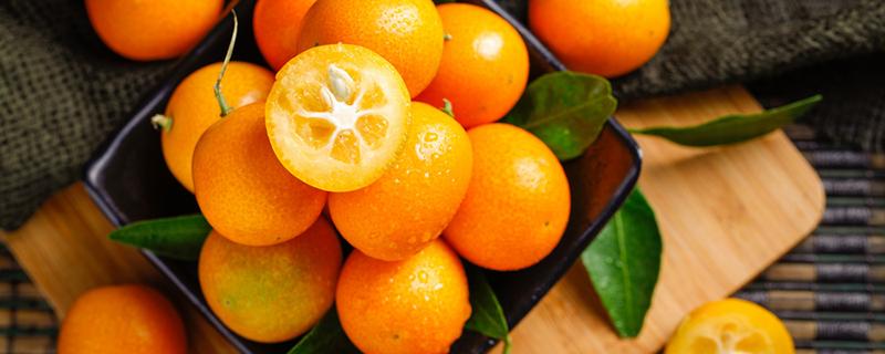 金钱橘雪梨冰糖止咳的做法 冰糖雪梨止咳是蒸好还是煮好