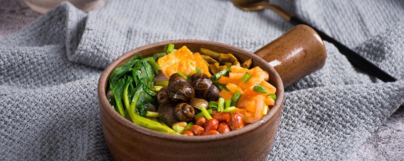 螺蛳粉焖饭粉要一起煮吗 螺蛳粉为什么臭