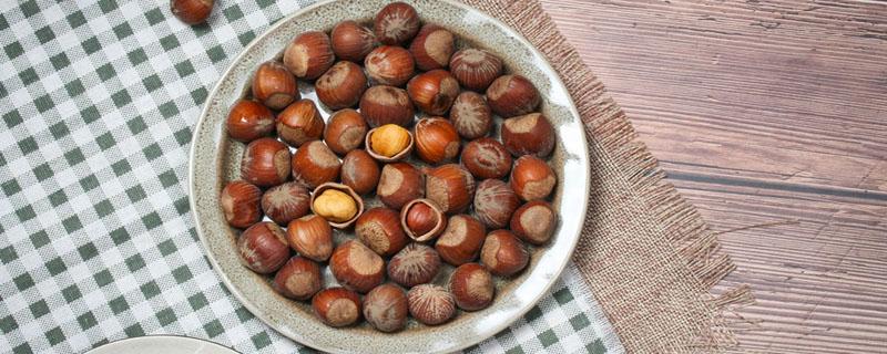 榛子补钙吗 榛子补钙一天吃几个