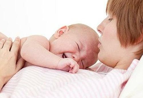 宝宝春天不能断奶吗 春季断奶最佳时节