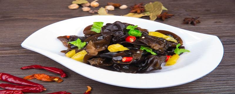 凉拌木耳隔夜还能吃吗 凉拌木耳没吃完可以放多久