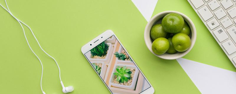 躺着看手机对眼睛的危害 躺着看手机视力可恢复吗