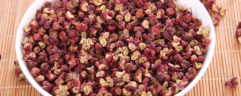 常喝花椒水有什么好处 晚上喝花椒水好吗