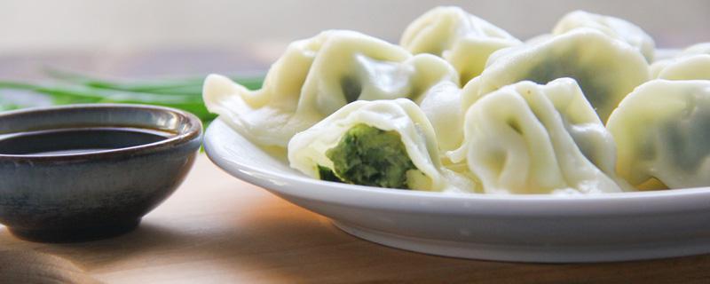 马兰头包饺子好不好吃 马兰头包饺子要焯水吗