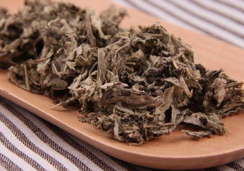 荨麻疹可以用盐水洗吗 盐水中加一物止痒更有效！