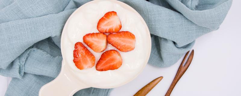 双皮奶可以加蛋黄吗 双皮奶用什么牛奶做比较好