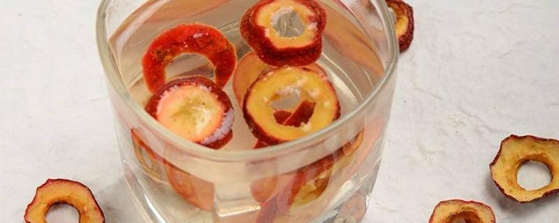 山楂泡水喝的9大禁忌 山楂泡水有什么效果