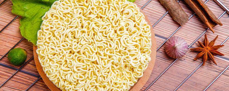 炒方便面可以放番茄酱吗 炒方便面可以隔夜吃吗