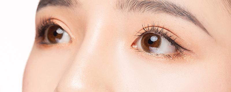 晚上哭过后如何让第二天眼睛不肿 消除眼肿的快速方法