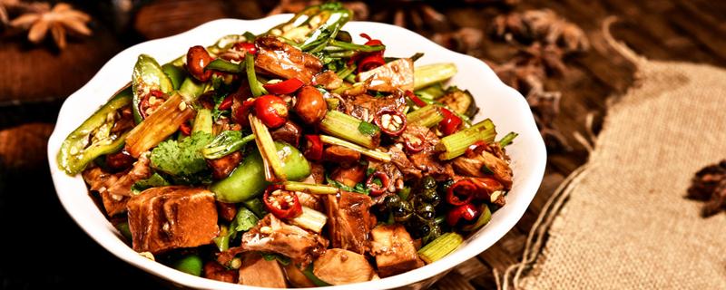 凉拌菜可以放冰箱隔天吃吗 做好的凉拌可以放多久