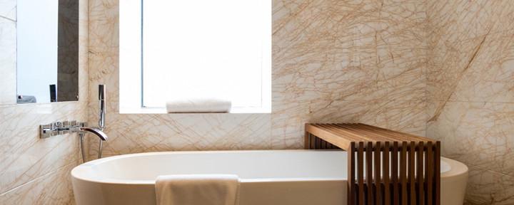 洗完澡喝完热水体温会上升吗 洗完澡喝热水好还是冷水好