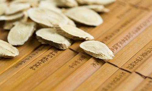 黄芪泡水喝能降血糖吗 降血糖的最佳药膳