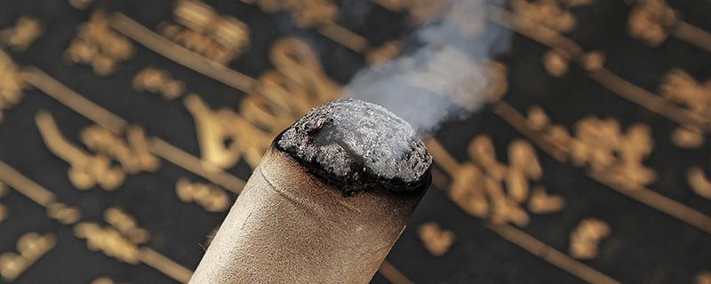 艾灸要灸多长时间 艾灸要隔着衣服吗