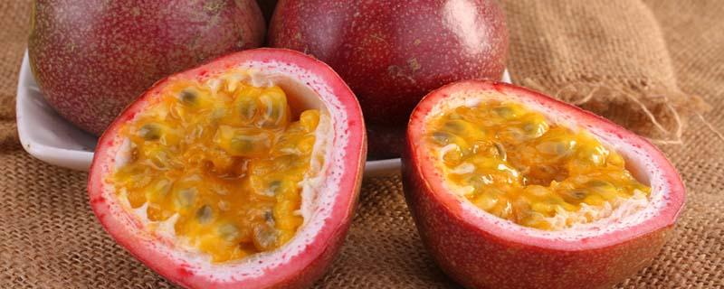 百香果泡水喝的好处 睡前喝一杯百香果好吗