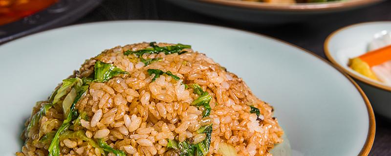 蛋炒饭一粒一粒诀窍 怎么把软湿的米饭变干