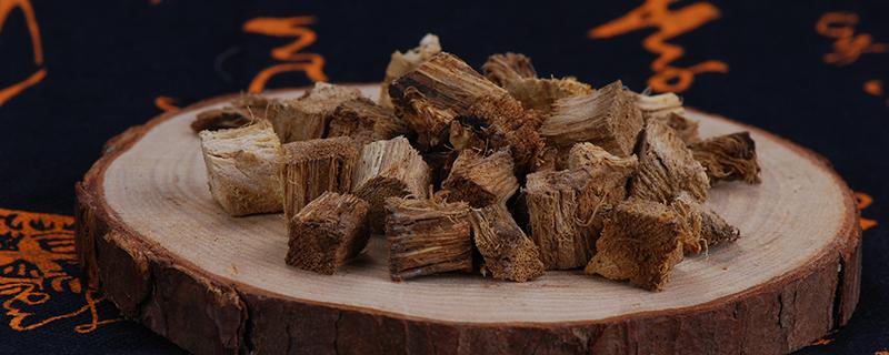 葛根泡水喝能丰胸吗 丰胸葛根泡水好还是葛根粉好