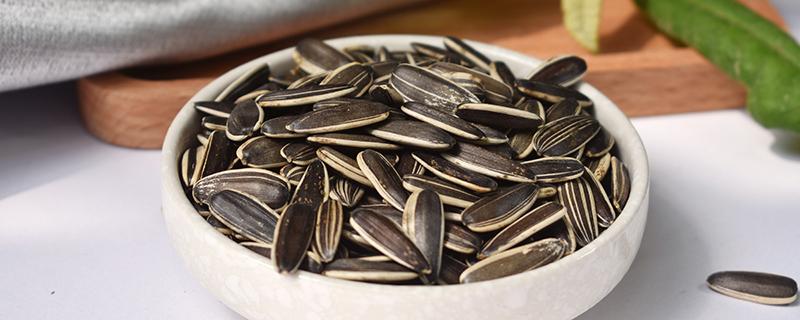 一把瓜子相当于几碗饭 减肥可以吃瓜子吗