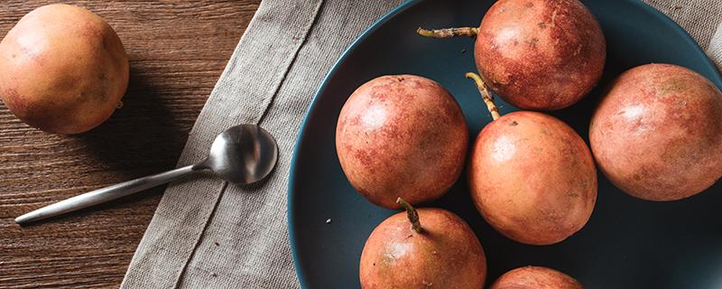 百香果用热水还是温水冲泡 每天一杯百香果蜂蜜水好么