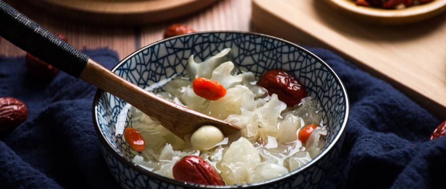 银耳汤放冰箱第二天可以喝吗 银耳汤可以在温室放多久