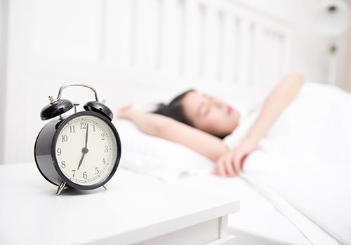 三伏天坐月子可以开空调吗 夏天坐月子可以开窗吗