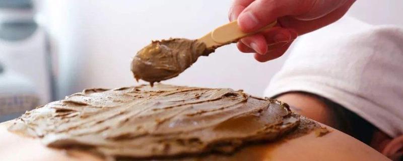 泥灸排出白色粘稠液体怎么回事 泥灸排出的水珠是湿气吗