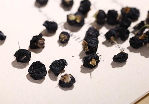 黑枸杞真的有那么好吗 我喝黑枸杞两年了