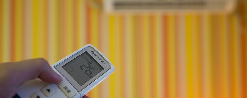 开空调房间放一盆水有用吗 怎样开空调最省电