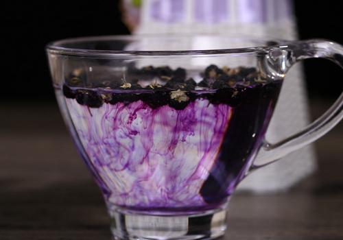 黑枸杞正确吃法及功效 黑枸杞正确食用方法大全