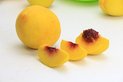 黄桃可以榨汁吗 黄桃可以和什么榨汁