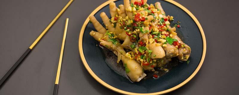 青柠檬可以做鸡爪吗 泡鸡爪青柠檬好还是黄柠檬好