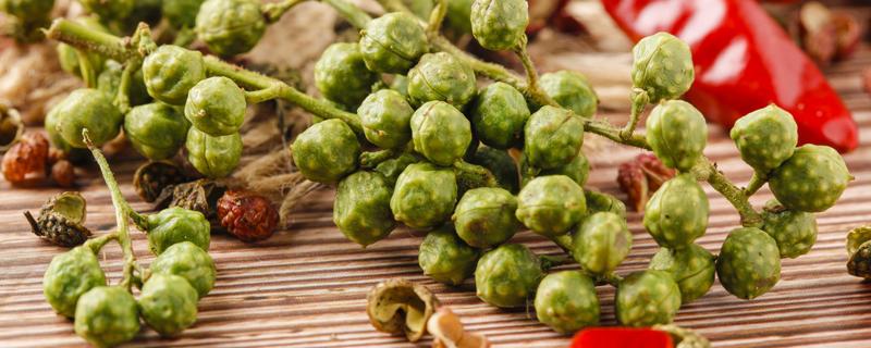 祛湿用红花椒还是青花椒 每天嚼几粒花椒的好处