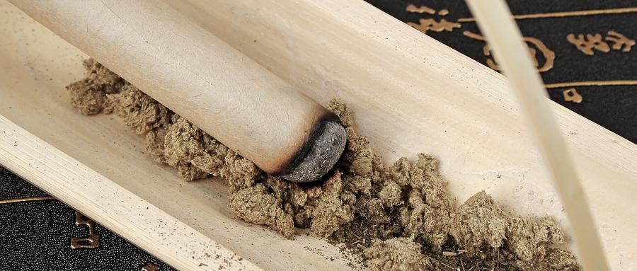 艾灸足三里屁多正常吗 足三里灸透后的感觉