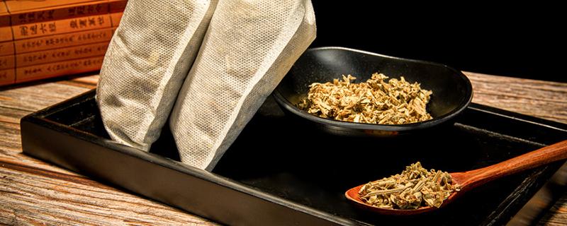 艾叶水泡澡的正确方法 艾叶洗澡多久洗一次合适