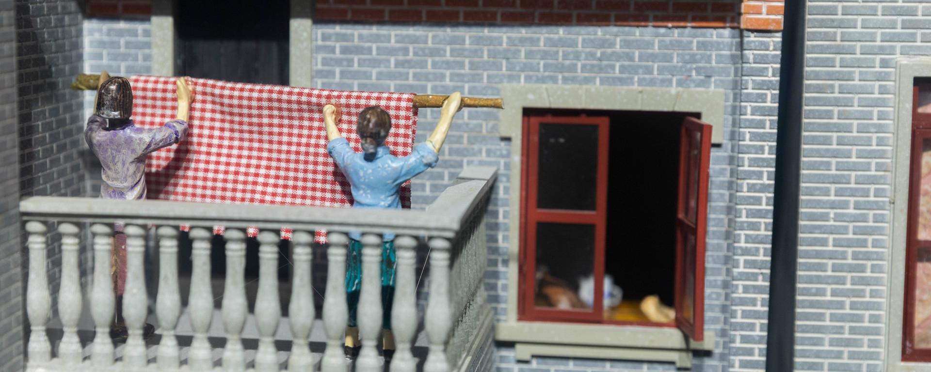 晒被子要不要拍打 晒被子要晒多久才能杀死螨虫