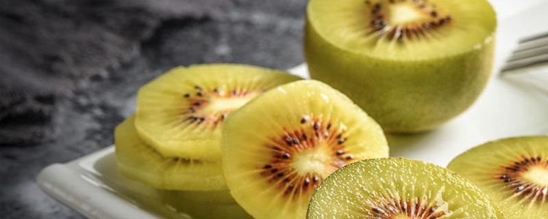 吃了带酒味的奇异果可以开车吗 奇异果很酸很硬能吃吗