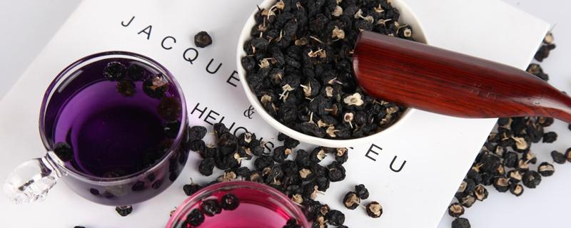 黑枸杞第一泡要倒掉吗 黑枸杞泡多长时间能倒掉