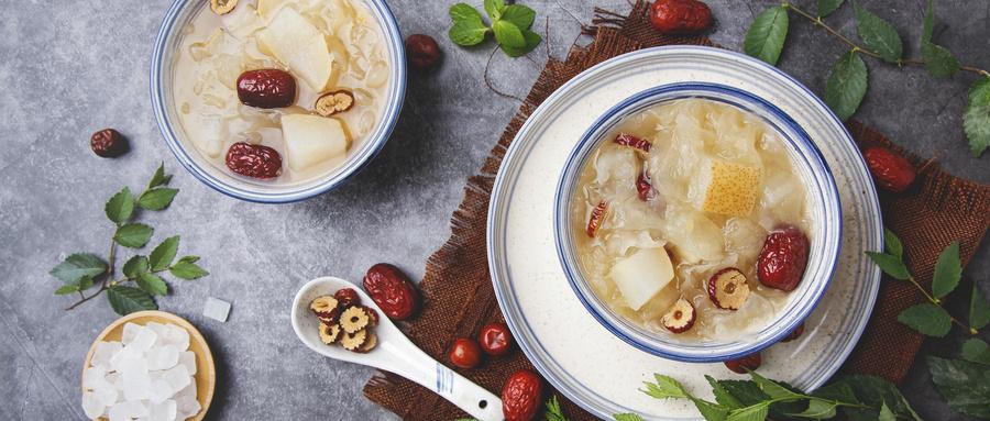 冰糖炖雪梨能治疗感冒吗 哪种咳嗽不能吃冰糖炖梨