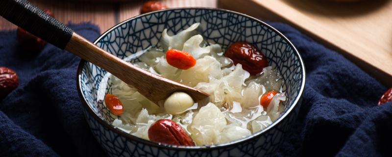 红枣银耳汤隔夜再喝好吗 红枣银耳汤晚上喝好吗