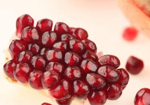 吃石榴籽能产生结石 吃石榴籽有什么作用