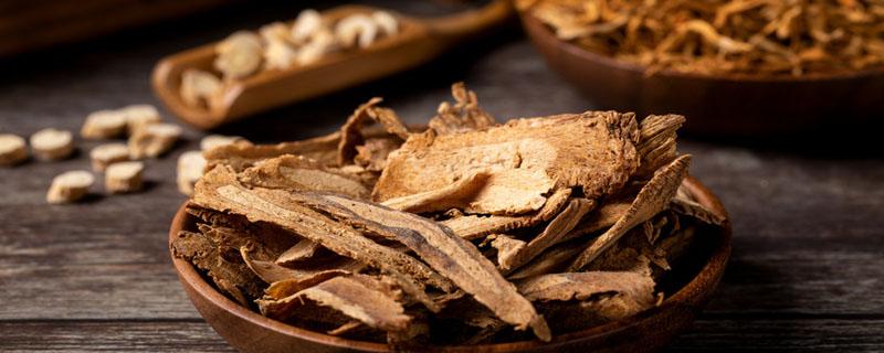 当归玫瑰花水能催月经来吗 来月经能喝当归玫瑰水吗