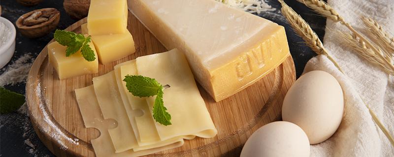 芝士的热量 减肥的人可以吃芝士吗