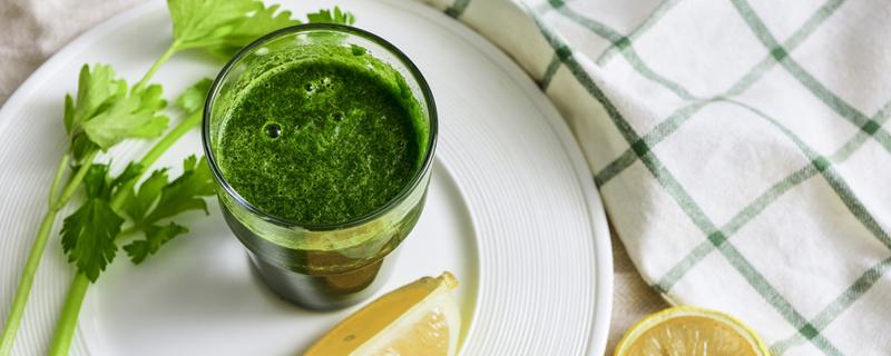 西芹汁减肥 芹菜汁生喝还是熟喝