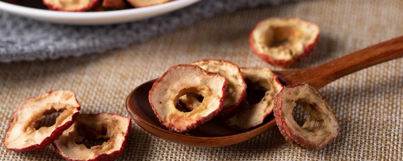 山楂干泡水催经吗 山楂干和什么一起泡水喝对身体好