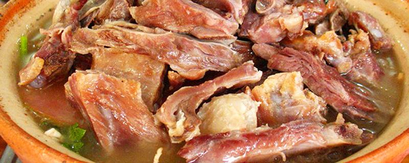 清炖鸭汤怎么炖好喝 鸭子整只炖汤要炖多久