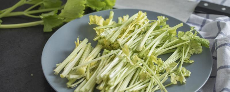 水芹菜怎么做好吃 水芹菜的功效与作用