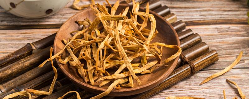 黄花菜为什么吃干的 干黄花菜吃前怎么处理