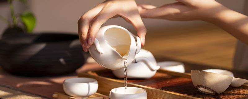 杜仲雄花茶一天喝多少 杜仲雄花茶可以长期喝吗